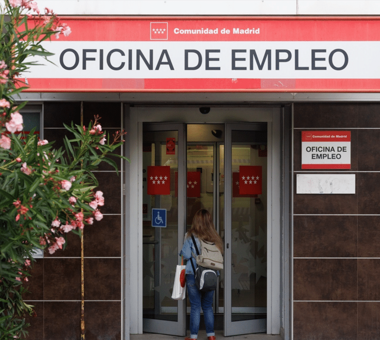 Empresa que ocupa a tiempo parcial a una trabajadora perceptora de prestaciones ...