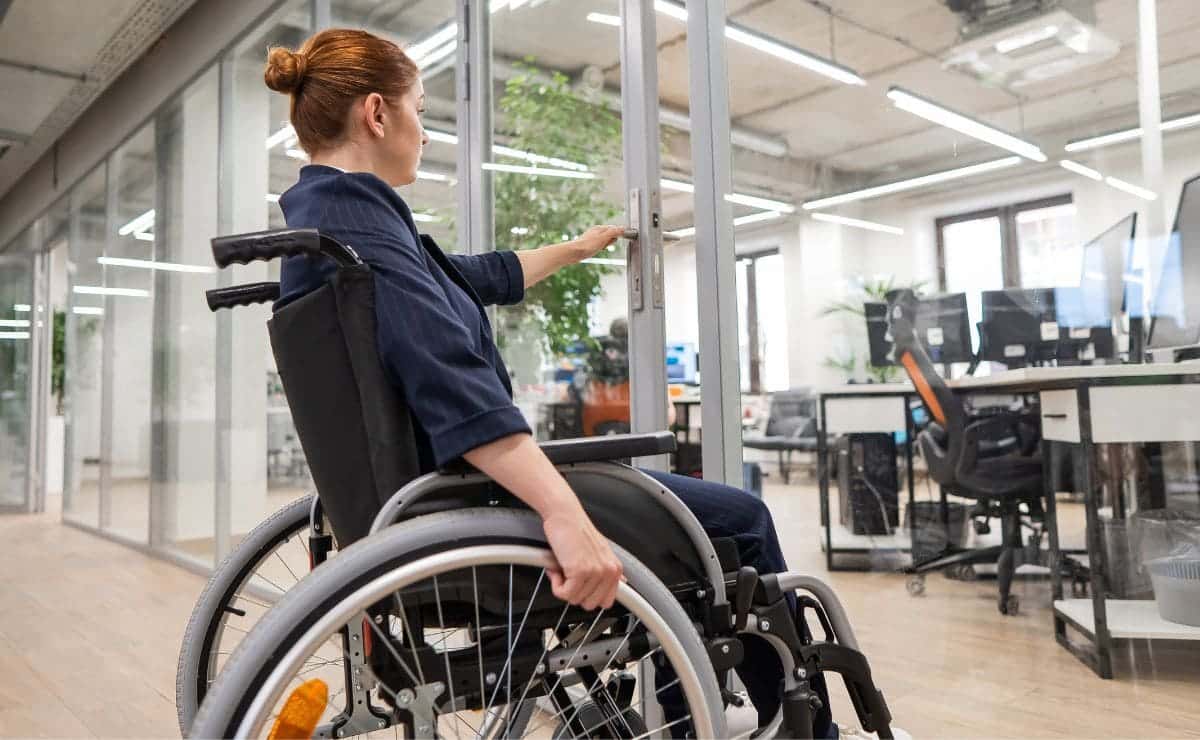 Incapacidad permanente total recurrida e incapacidad temporal