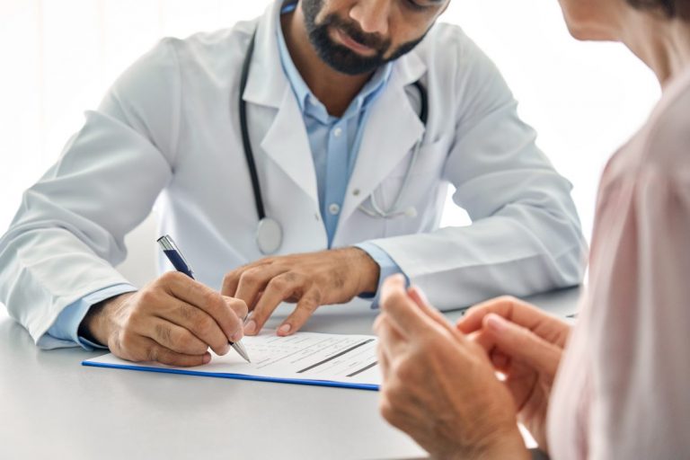 Permiso retribuido para asistir al médico especialista público o privado